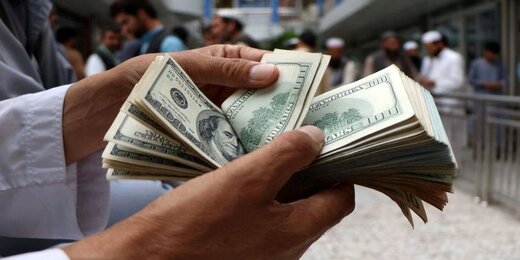 رکوردشکنی دلار و مجوز معامله ارز به صرافی ها با نرخ جدید