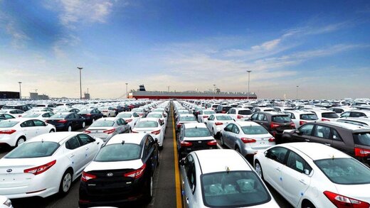 بانک مرکزی اعلام کرد که دولت همچنان برای تامین ارز واردات خودرو به جمع‌بندی نرسیده