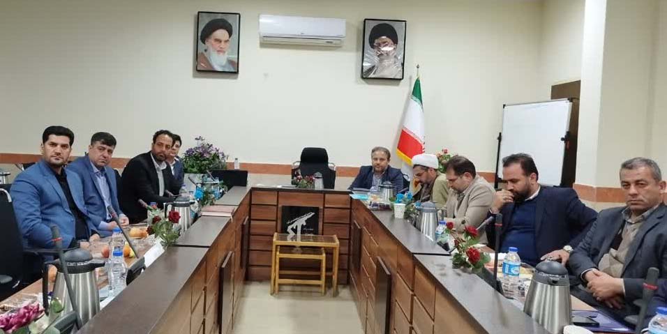اولین نشست هم اندیشی اعضای شورای اسلامی دوره ششم استان البرز با اعضای شورای ادوار گذشته